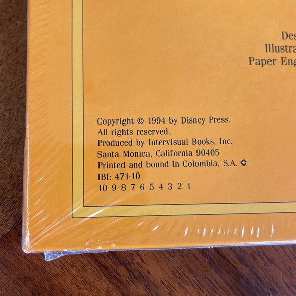 VINTAGE 90S UNOPENED DISNEY'S LADY & THE TRAMP POP UP BOOK - Picture 5 of 10